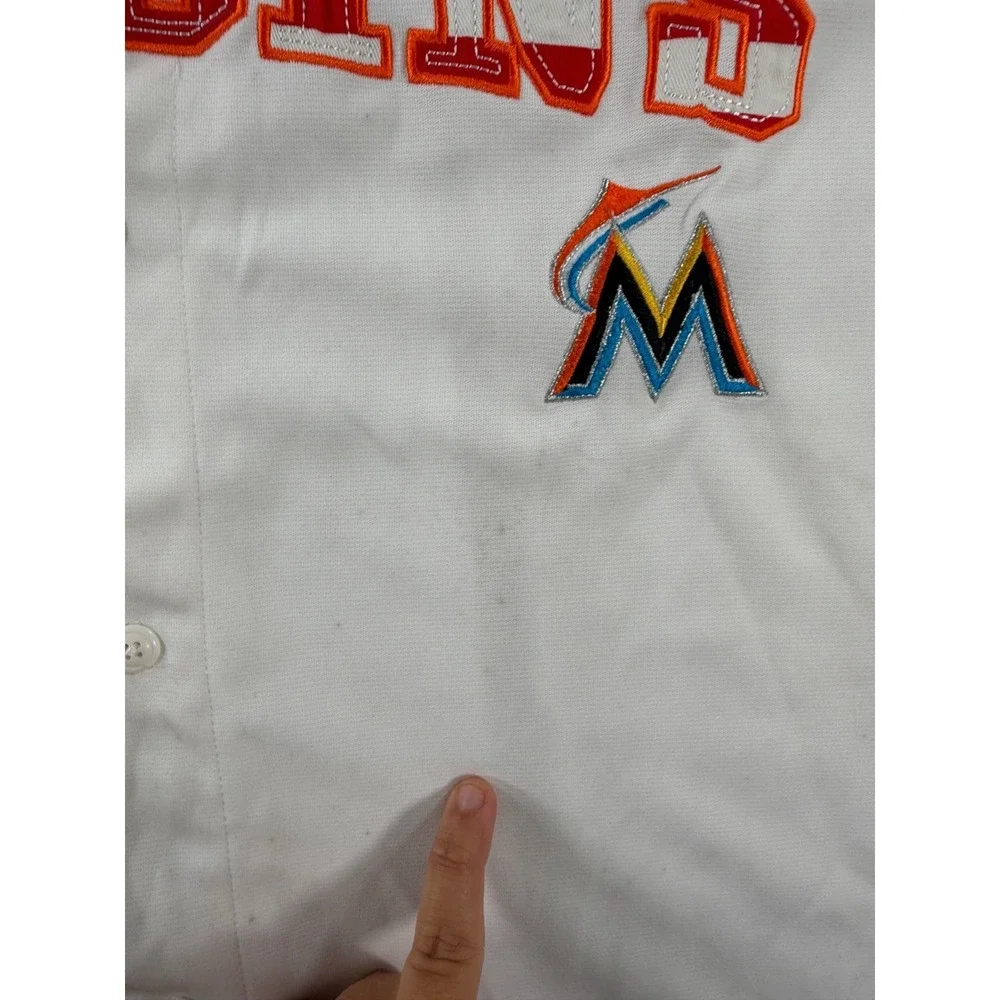 True Fan white baseball color